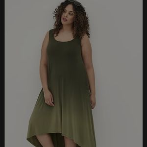 *NWT* TORRID Size 2 Hi-Lo Maxi Dress W/Pockets